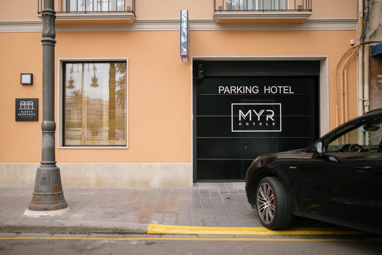 Hotel Puerta Serranos - hotel con parking en Valencia