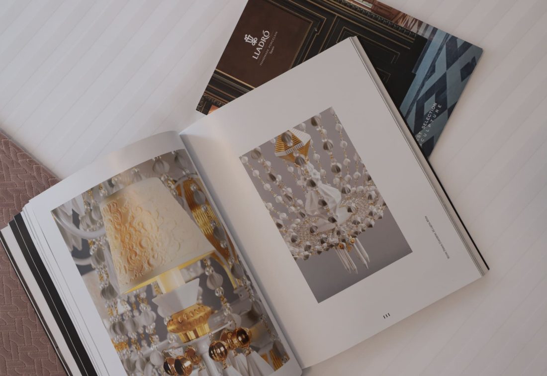 Catálogo abierto de iluminación de lujo con candelabros de cristal